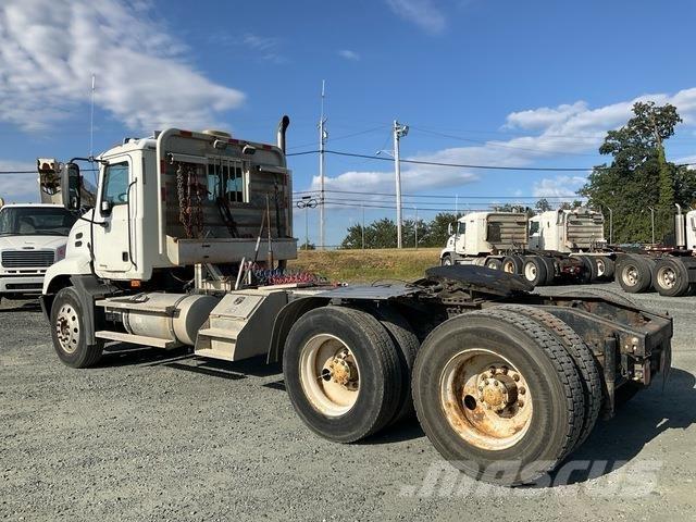 Mack CXN613 中古トラクターヘッド | トレーラーヘッド