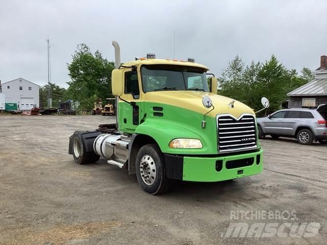 Mack CXU612 中古トラクターヘッド | トレーラーヘッド