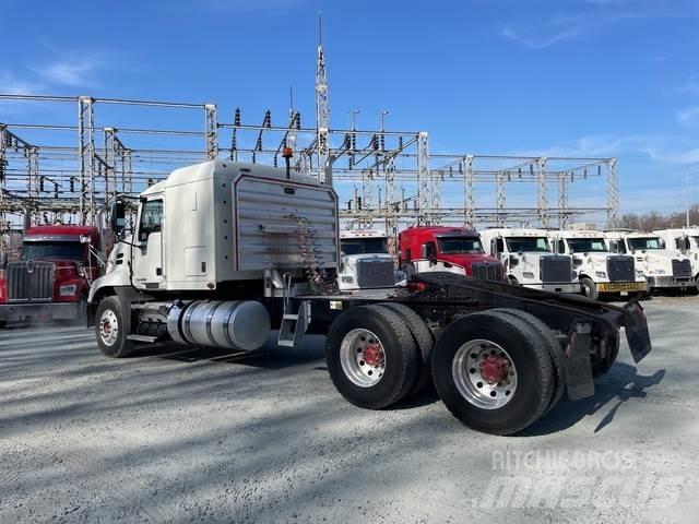Mack CXU613 中古トラクターヘッド | トレーラーヘッド