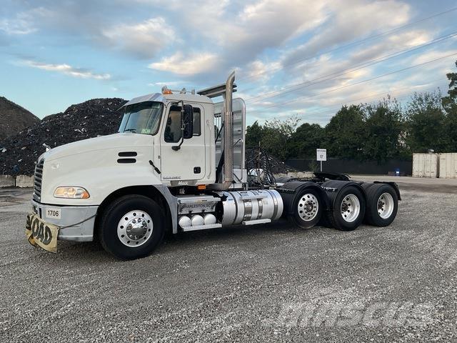 Mack CXU613 中古トラクターヘッド | トレーラーヘッド