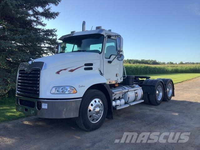 Mack CXU613 中古トラクターヘッド | トレーラーヘッド