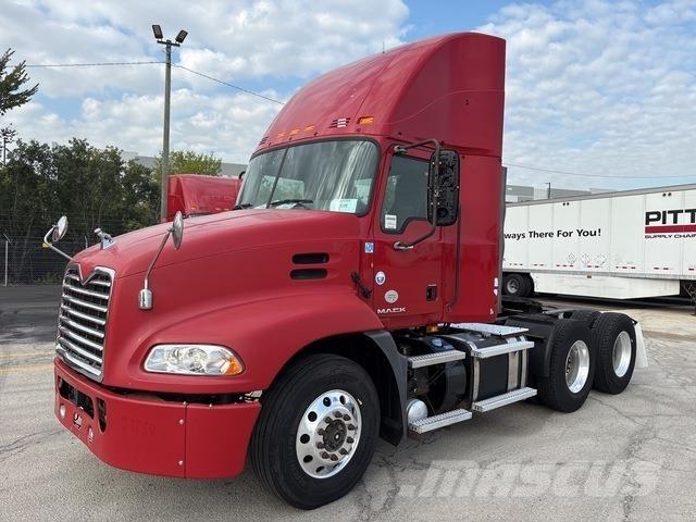 Mack CXU613 中古トラクターヘッド | トレーラーヘッド