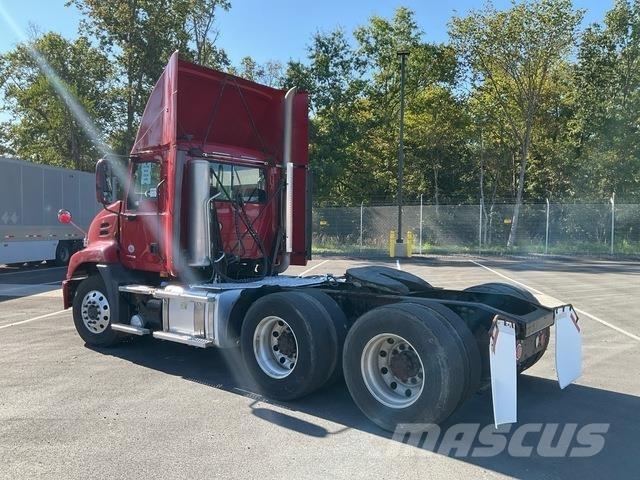 Mack CXU613 中古トラクターヘッド | トレーラーヘッド