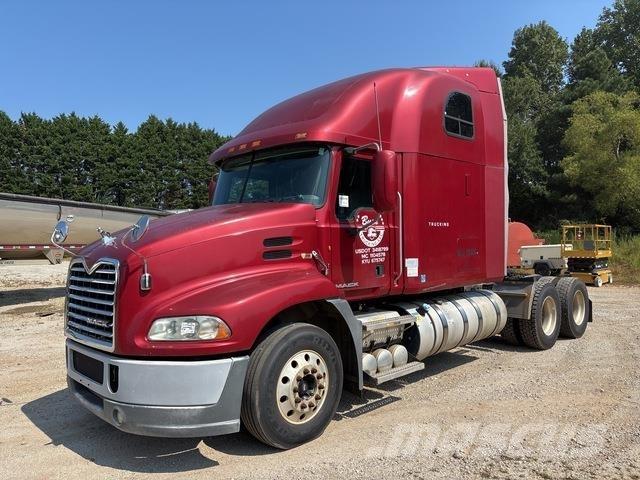 Mack CXU613 中古トラクターヘッド | トレーラーヘッド