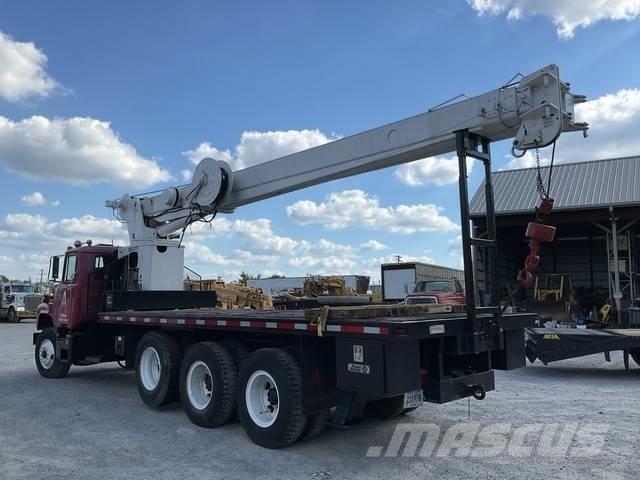Mack DM686S その他トラック