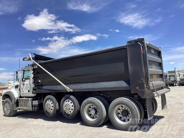Mack GR104F ダンプ