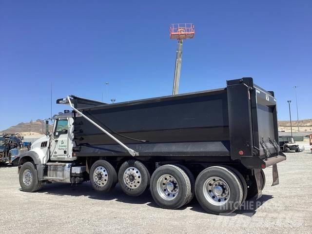 Mack GR104F ダンプ