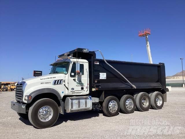 Mack GR104F ダンプ