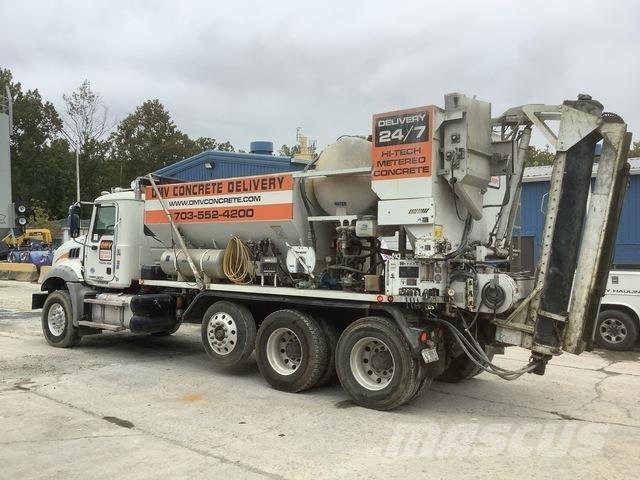 Mack Granite ミキサー車