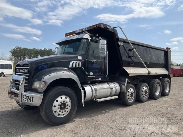 Mack GU713 ダンプ