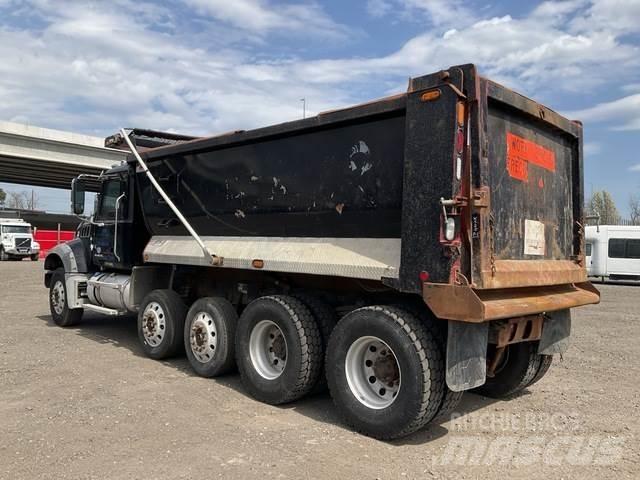 Mack GU713 ダンプ