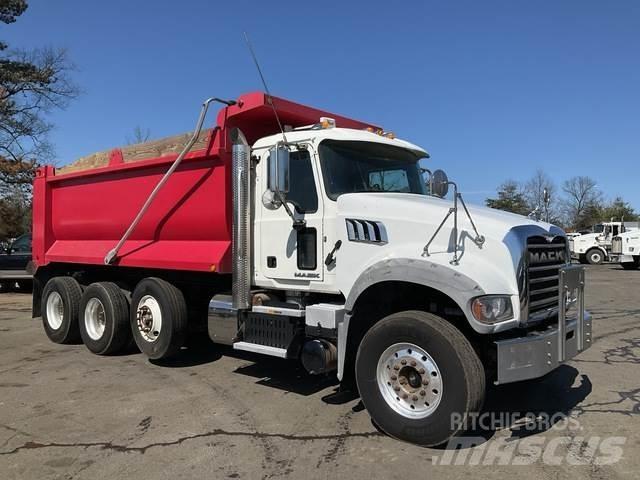 Mack GU713 ダンプ
