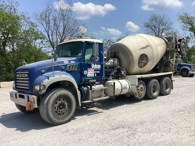 Mack GU713 その他トラック