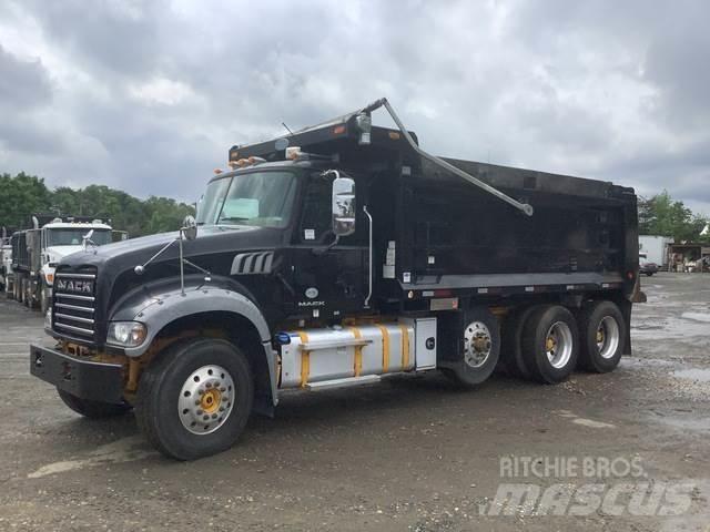 Mack GU713 ダンプ