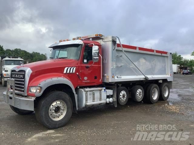 Mack GU713 ダンプ