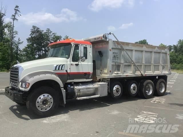 Mack GU713 ダンプ