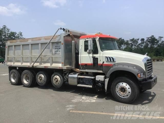 Mack GU713 ダンプ