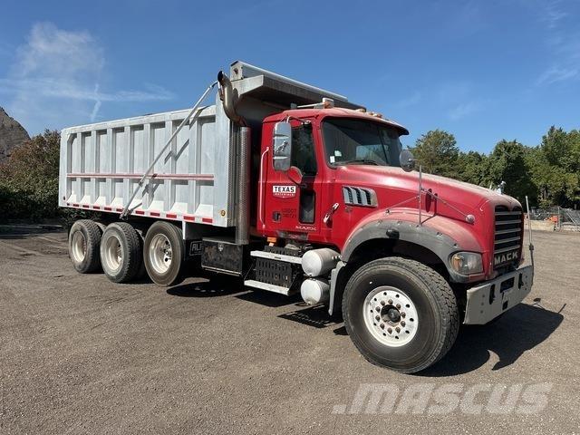 Mack GU713 ダンプ