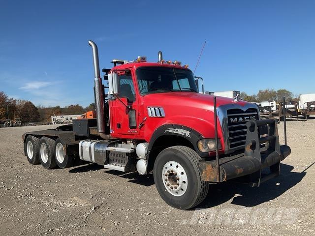 Mack GU713 中古トラクターヘッド | トレーラーヘッド