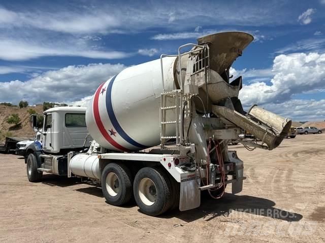 Mack GU813 その他トラック
