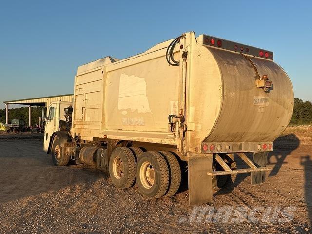 Mack LEU613 塵芥車、パッカー車