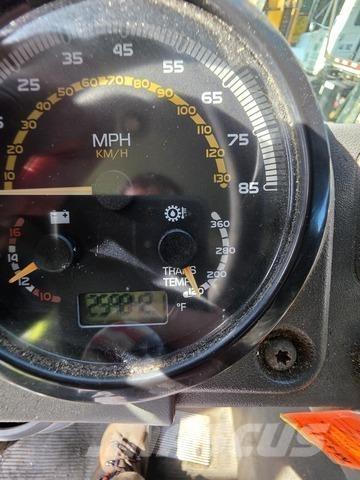 Mack MRU613 塵芥車、パッカー車