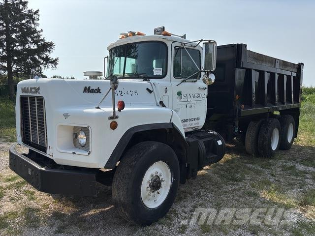 Mack RB690S ダンプ