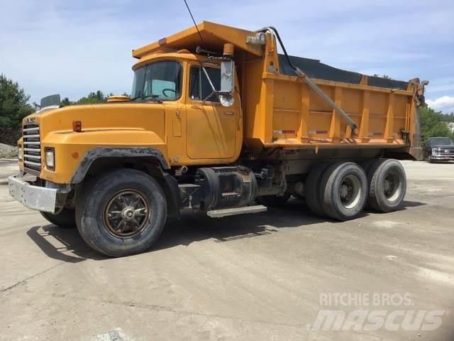Mack RD688S ダンプ