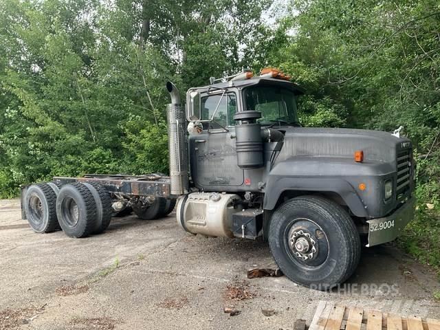 Mack RD688S キャビン及び内装