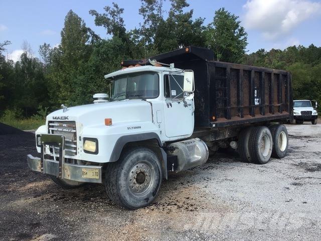 Mack RD688S ダンプ