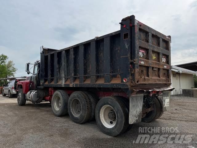 Mack RD690S ダンプ