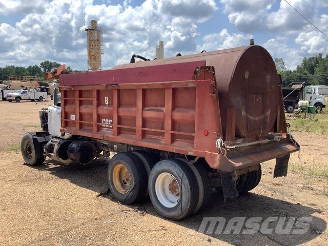 Mack RD690S ダンプ