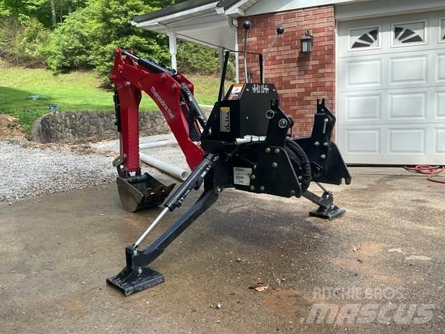 Mahindra 26B 建設機械 -　その他