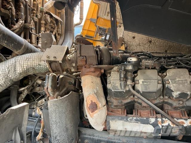 MAN TGA41.660 中古トラクターヘッド | トレーラーヘッド