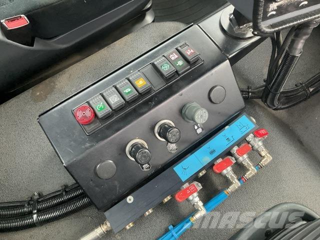 MAN TGL12.220 建設機械 -　その他