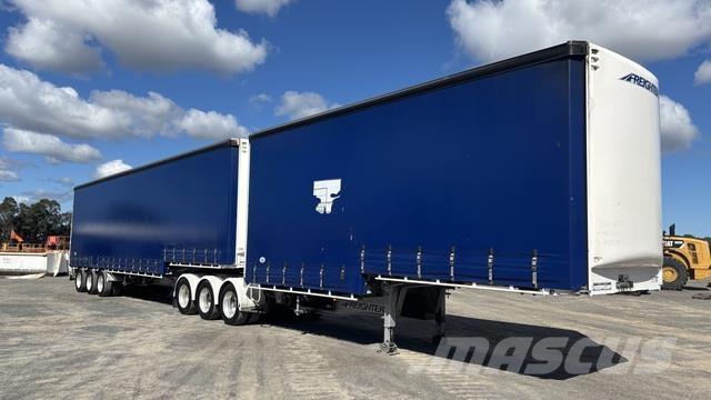 MaxiTrans  カーテンサイダートレーラー