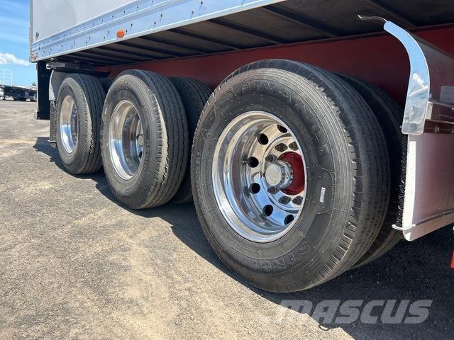 MaxiTrans  冷凍冷蔵トレーラー