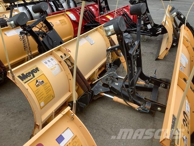 Meyer LP-8.0 スノーブレードとプラウ