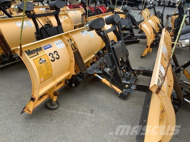 Meyer LP-9.0 スノーブレードとプラウ
