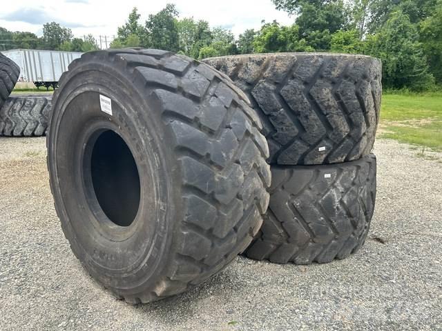 Michelin  タイヤ、ホイル、リム