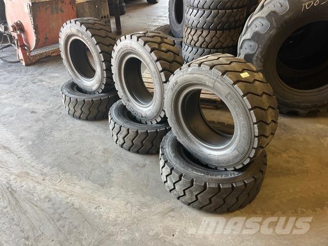 Michelin  タイヤ、ホイル、リム