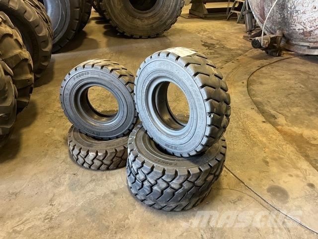 Michelin  タイヤ、ホイル、リム
