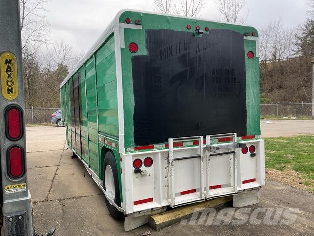 Mickey  飲料運送用トレーラー