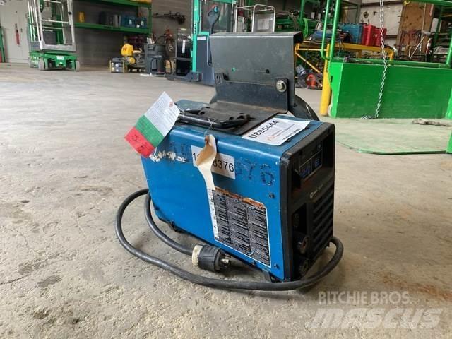 Miller CST 282 溶接機