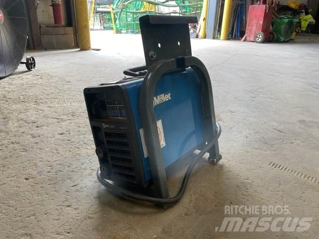 Miller CST 282 溶接機