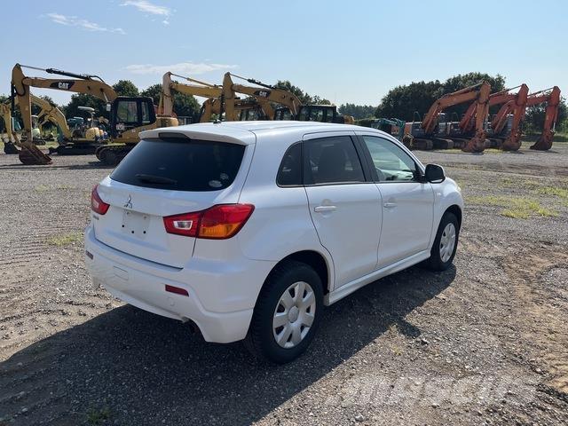 Mitsubishi RVR 自動車