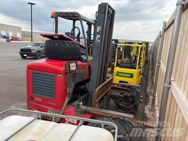 Moffett M55.4 トラック積載用フォークリフト