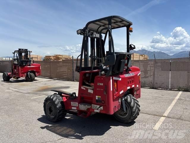 Moffett M55.4 トラック積載用フォークリフト
