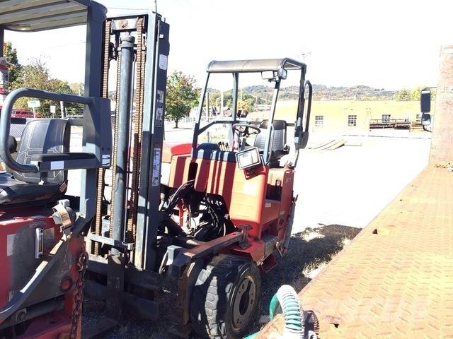 Moffett M55.4 トラック積載用フォークリフト