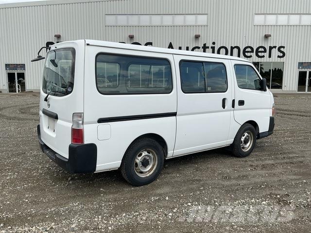 Nissan Caravan マイクロバス